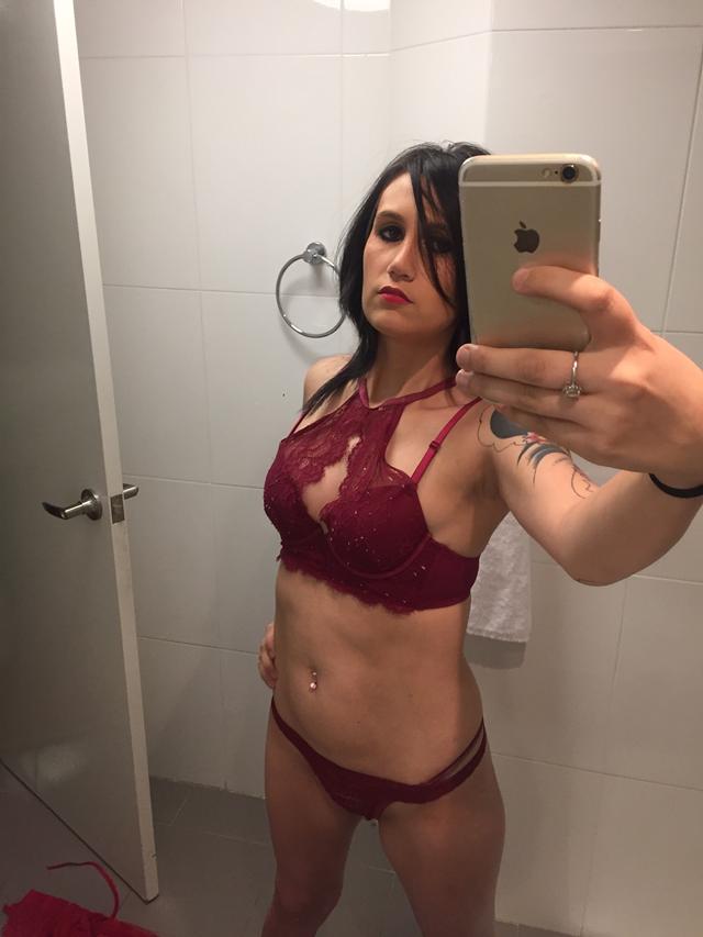 Akyazı Gerçek Escort Bayan İpek