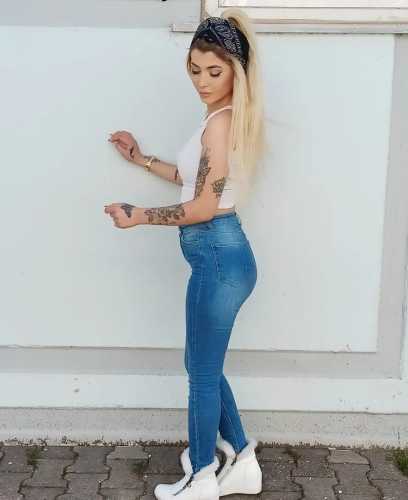 Akyazı Masaj Escort Bayan Sema